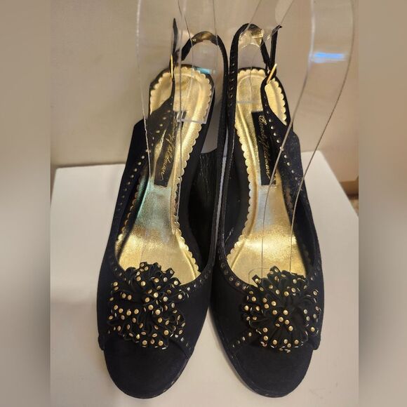 NEW Beverly Feldman Black Suede w/ Gold Studs Peep Toe Slingback Pumps sz.8 $275 - Picture 5 of 11